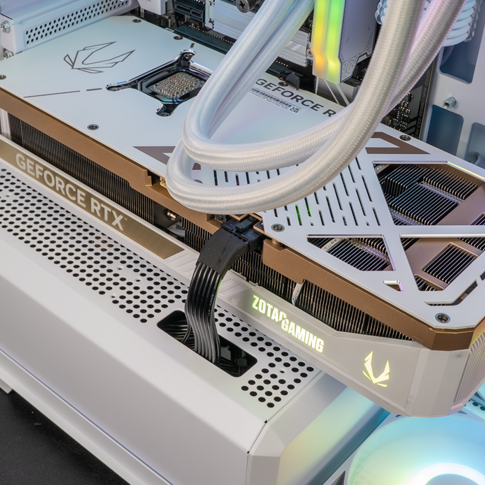 iCUE Supreme : AMD X3D / Ryzen 7 7800X3D + GeForce RTX 5080