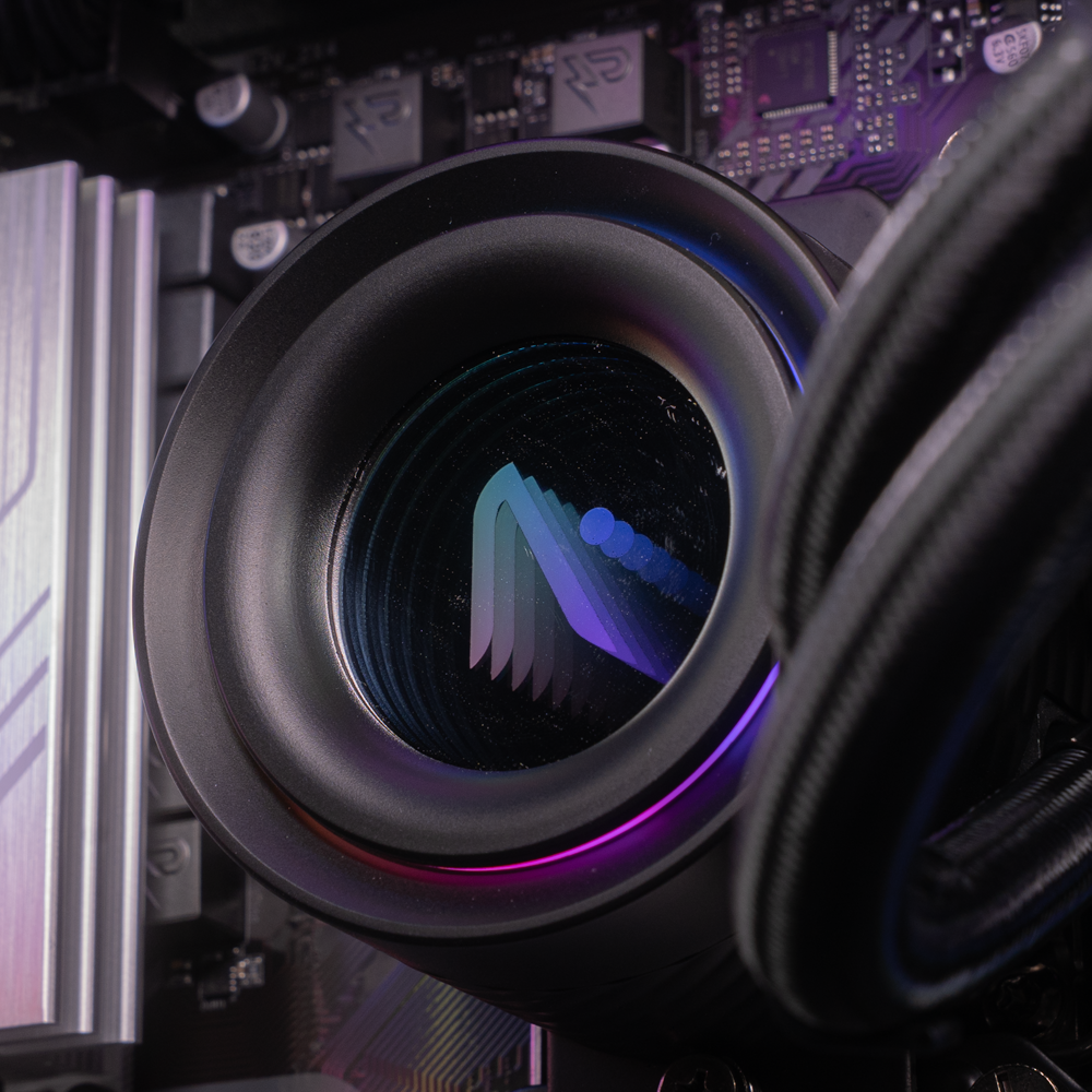 Level 8X AMD / Ryzen 7 9700X + GeForce RTX 5070 Ti
