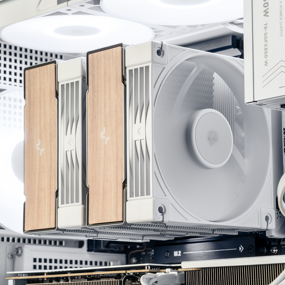 White Lunchbox : L7 X3D Gaming / Ryzen 7 9800X3D + GeForce RTX 5070 Ti