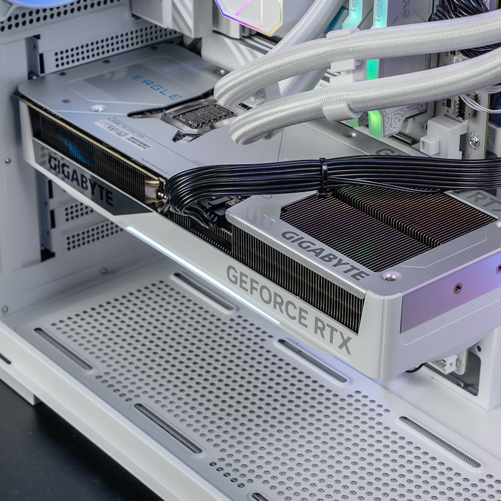 Special : Level 6 X3D Gaming / Ryzen 7 9800X3D + GeForce RTX 5070 (EAGLE)