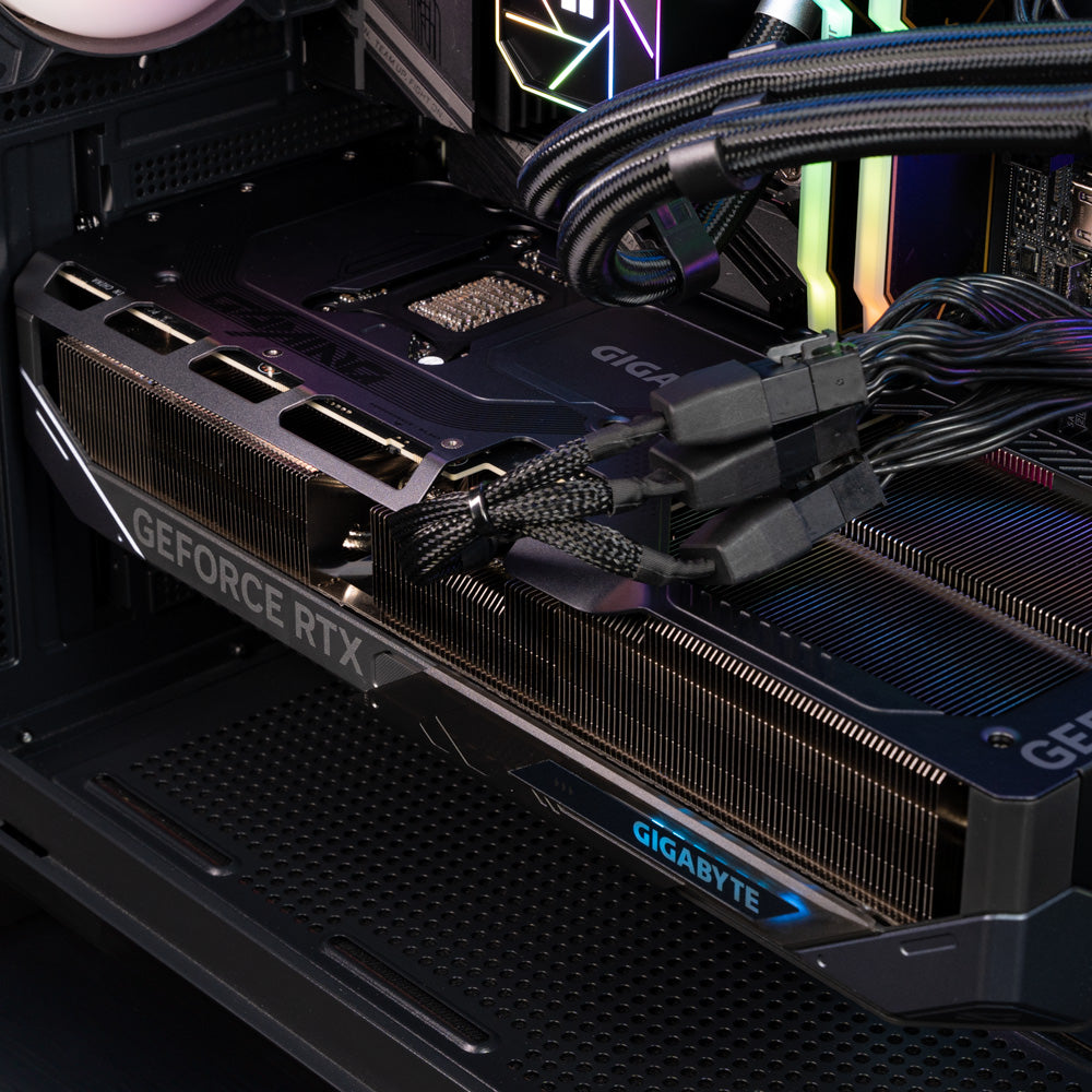 Showcase Ultimate : X3D Extreme (O11) / Ryzen 9 9950X3D + GeForce RTX 5090 (GOC)