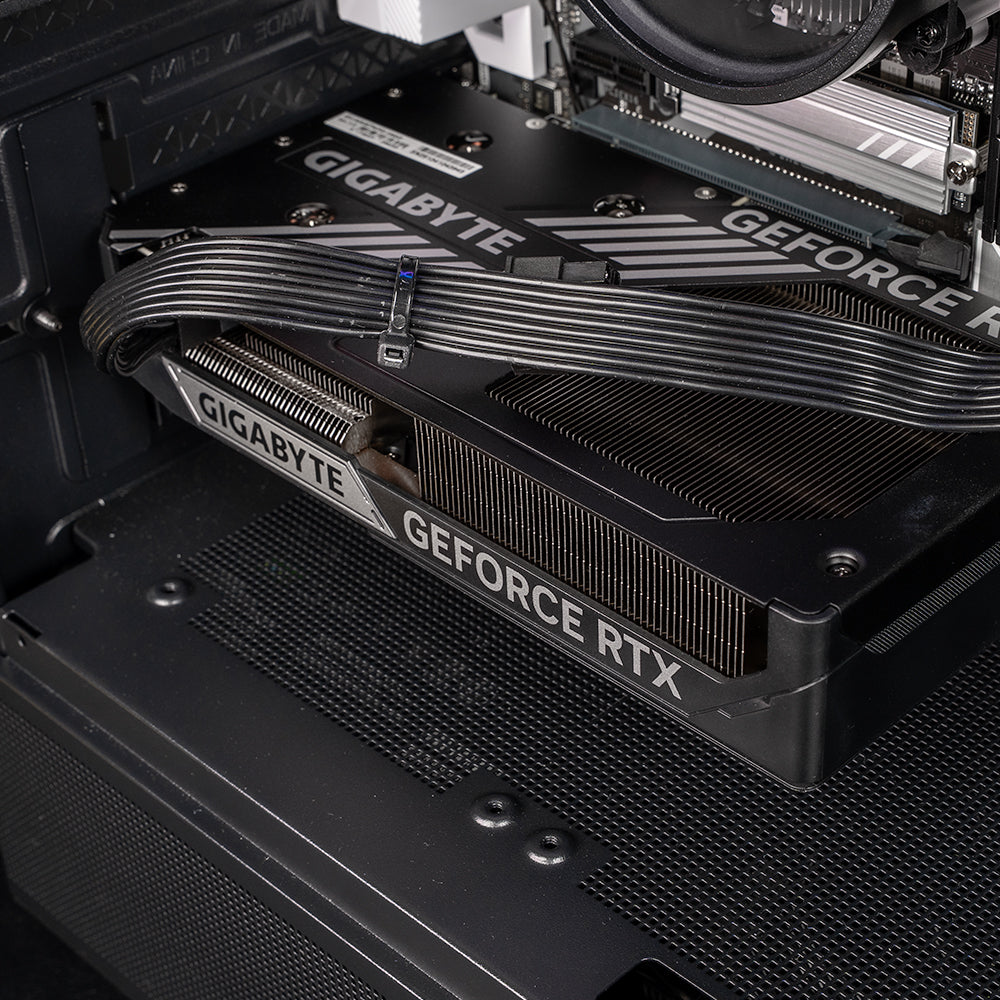 Level 3 AMD / Ryzen 5 8400F + GeForce RTX 5060Ti (WF)