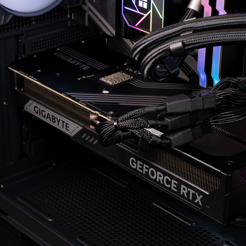 NZXT H3 - Black : L5 X3D / Ryzen 7 7800X3D + GeForce RTX 5070