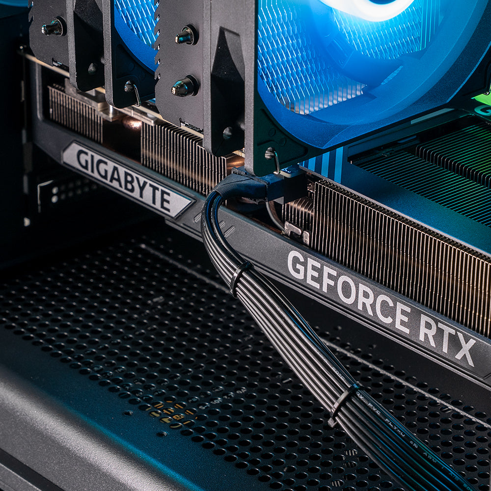 Level 5X Intel / Ultra 7 265KF + GeForce RTX 5070