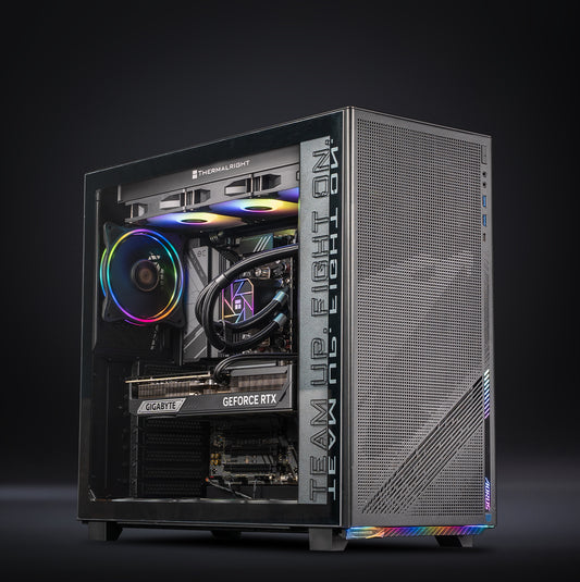 GIGABYTE AORUS C400 : L7 X3D / RYZEN 7 9800X3D + GeForce RTX 5070 Ti