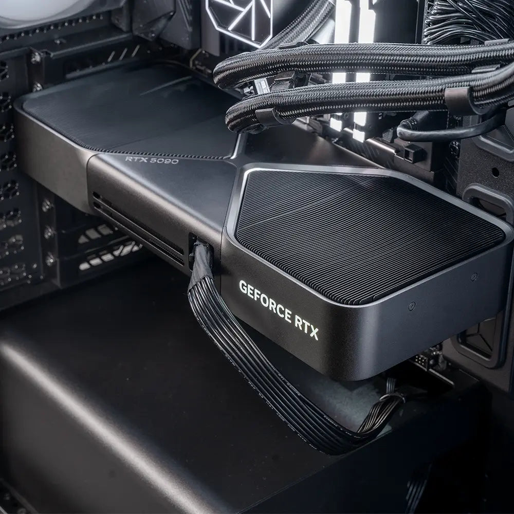 Showcase Ultimate : X3D Gaming / Ryzen 7 9800X3D + GeForce RTX 5090 FE