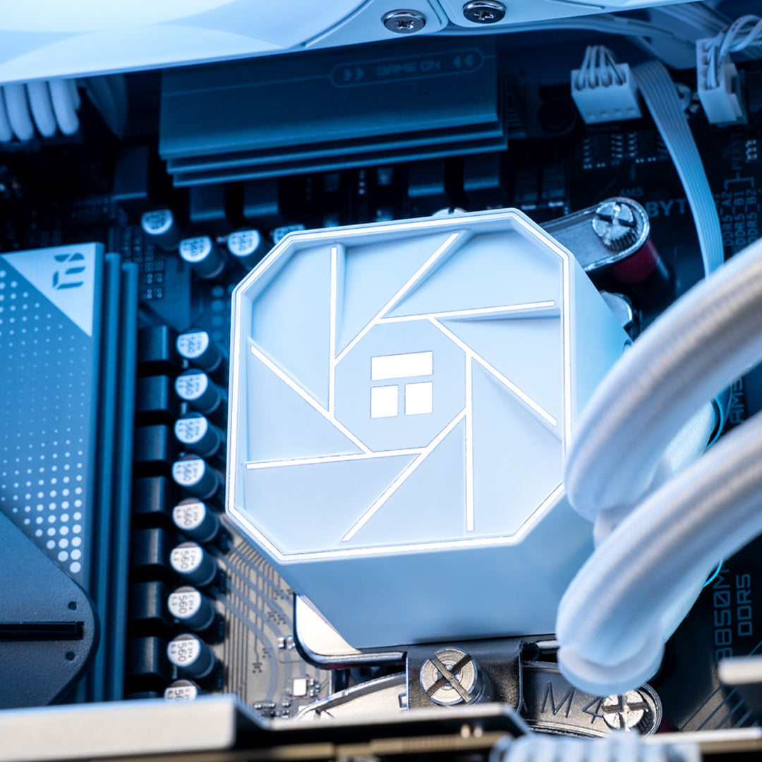 Intel Gamer Days : L5X (WHITE) / Ultra 7 265KF + GeForce RTX 5070