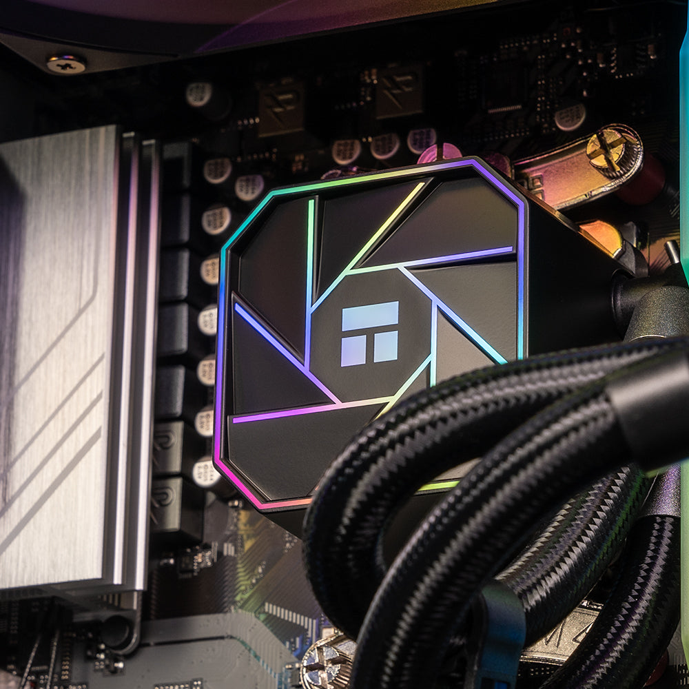 Showcase Ultimate : X3D Extreme / Ryzen 9 9950X3D + GeForce RTX 5090