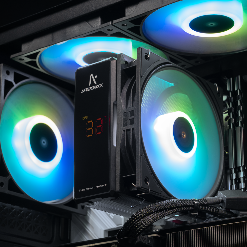 Black Lunchbox : L5 AMD / Ryzen 7 7700 + GeForce RTX 5070