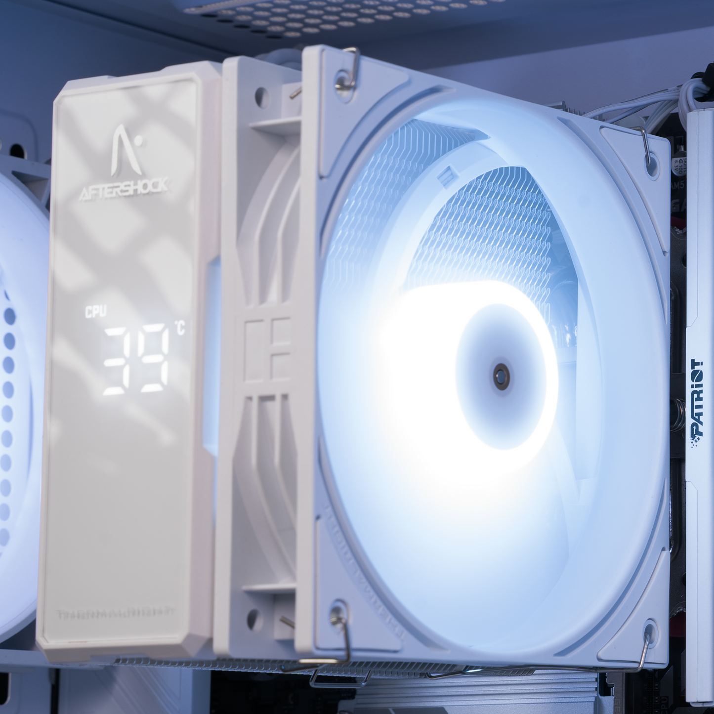 NZXT H3 Special 1 - White : L3X AMD / Ryzen 5 7500F + RTX 5060 Ti